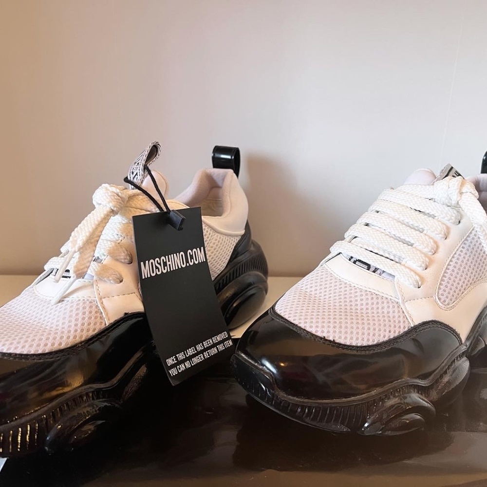 Sneakers - Picture 10 of 11